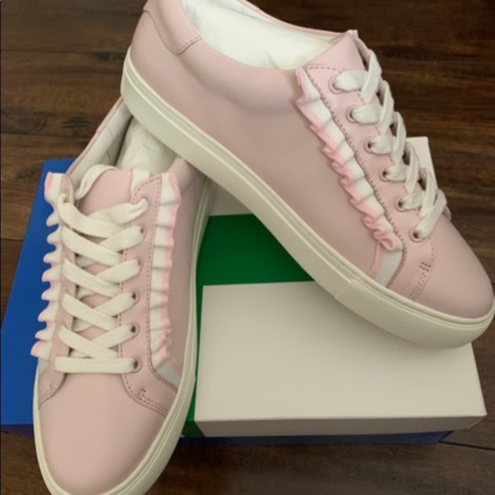Tory Burch Sneakers size9
